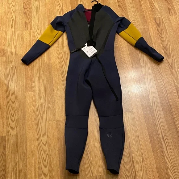 Imperial Motion 3/2 Luxxe Deluxe Back zip Wetsuit - Women’s - Picture 4 of 4